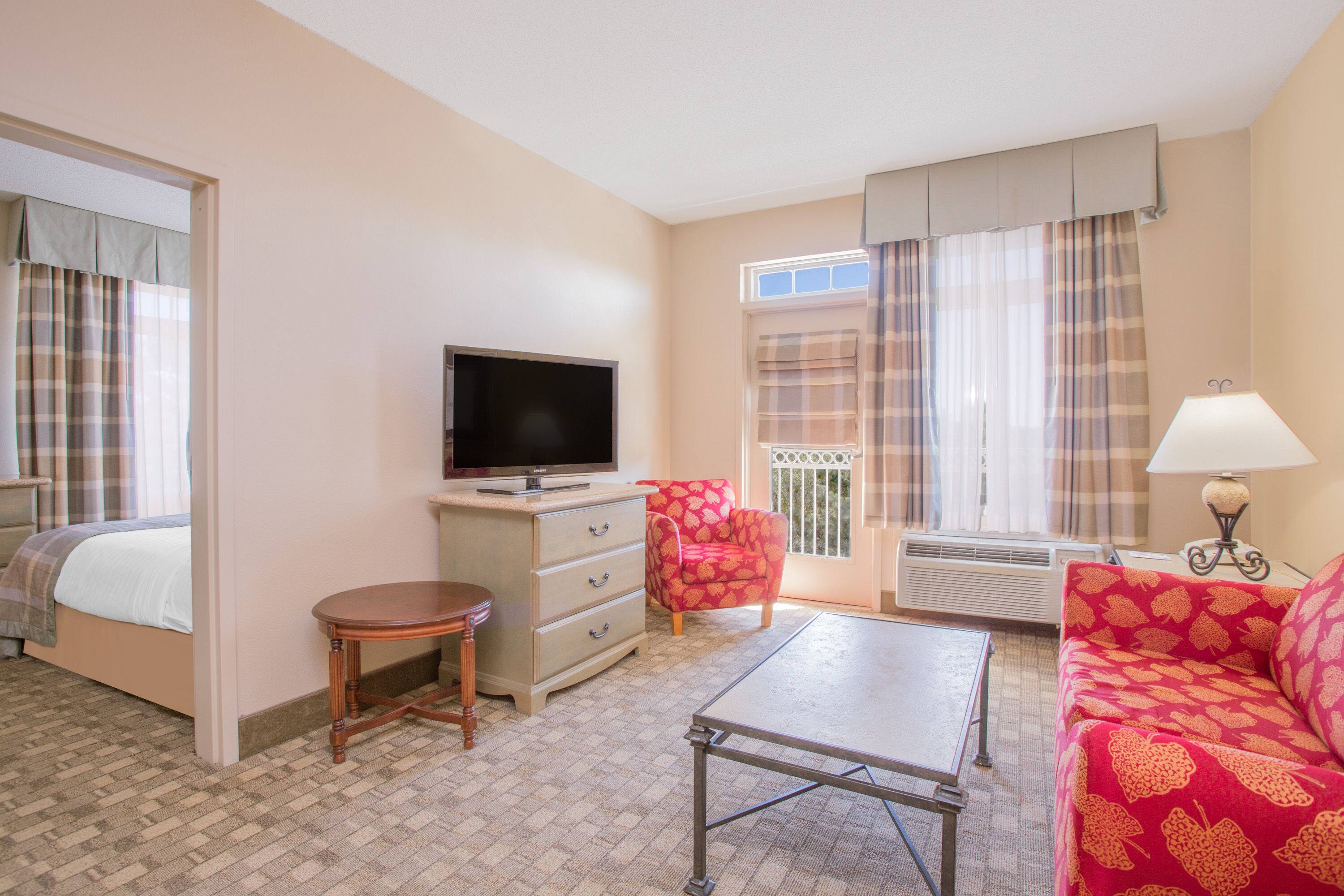 1 Queen Bed, Junior Studio Suite, Non-Smoking